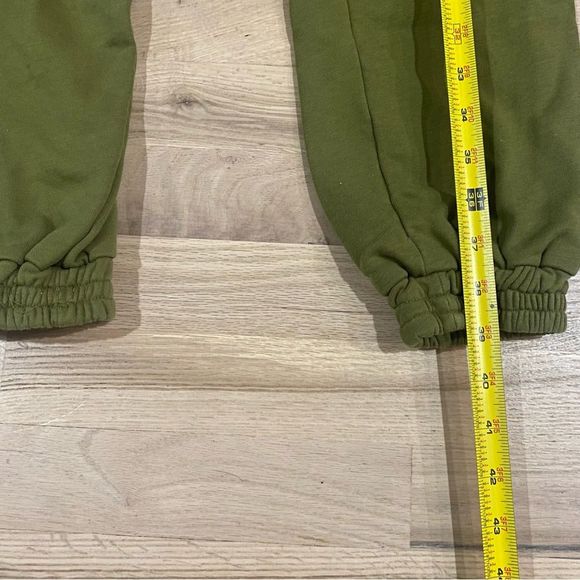 Revolve Superdown Olive Sweatpants NWOT - Picture 8 of 9